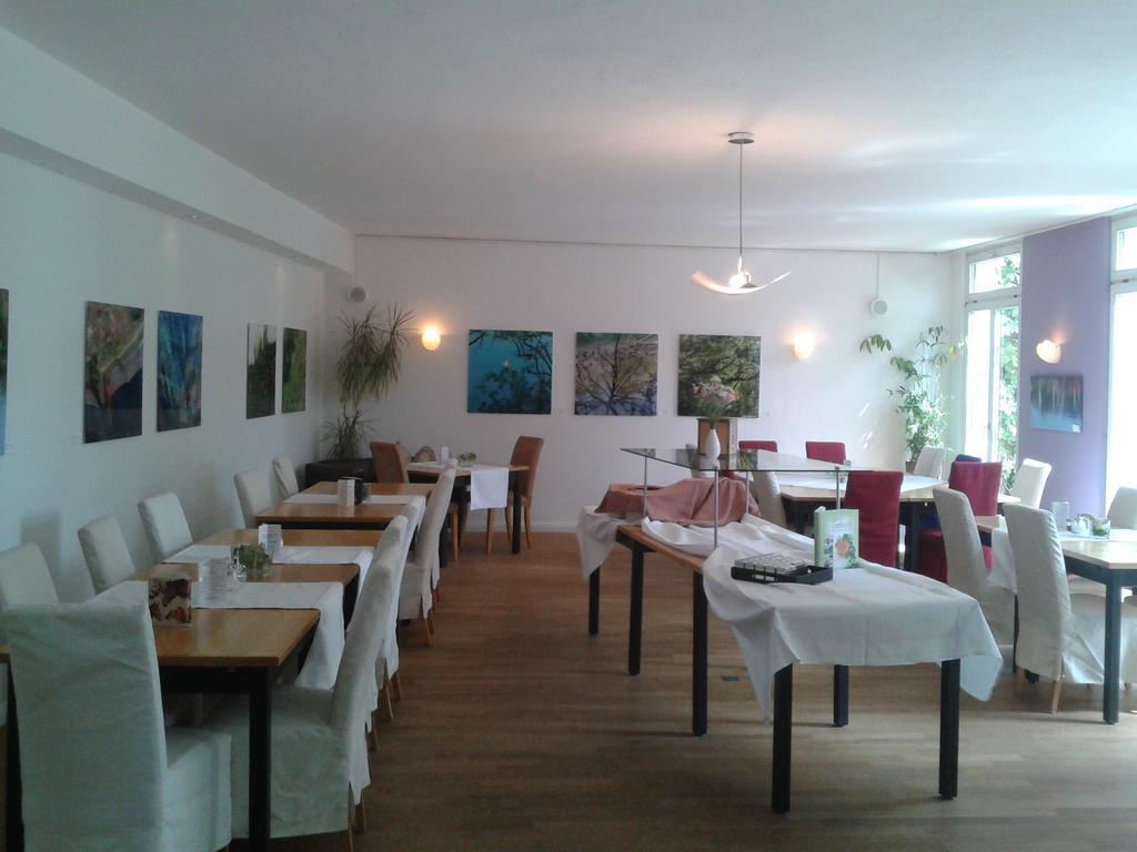 נויבורג אן דר דונאו Hotel Am Fluss מראה חיצוני תמונה